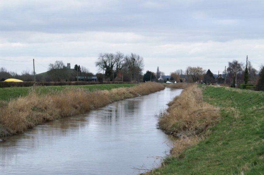 The River Parrett flows through the counties of Dorset.